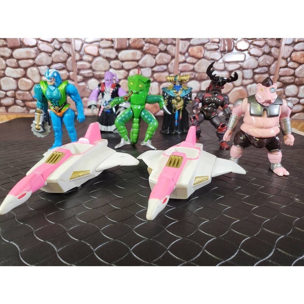 Power Ranger Action Figure Lot #B12 - Picture 2 of 8